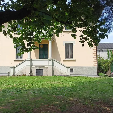 Villa Magnifica In Stile Liberty Con Giardino Near Milano Malpensa *